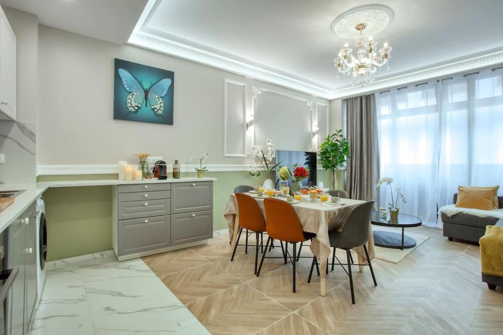 Charming Apart New 2 Bedrooms With Aircon 파리 외부 사진